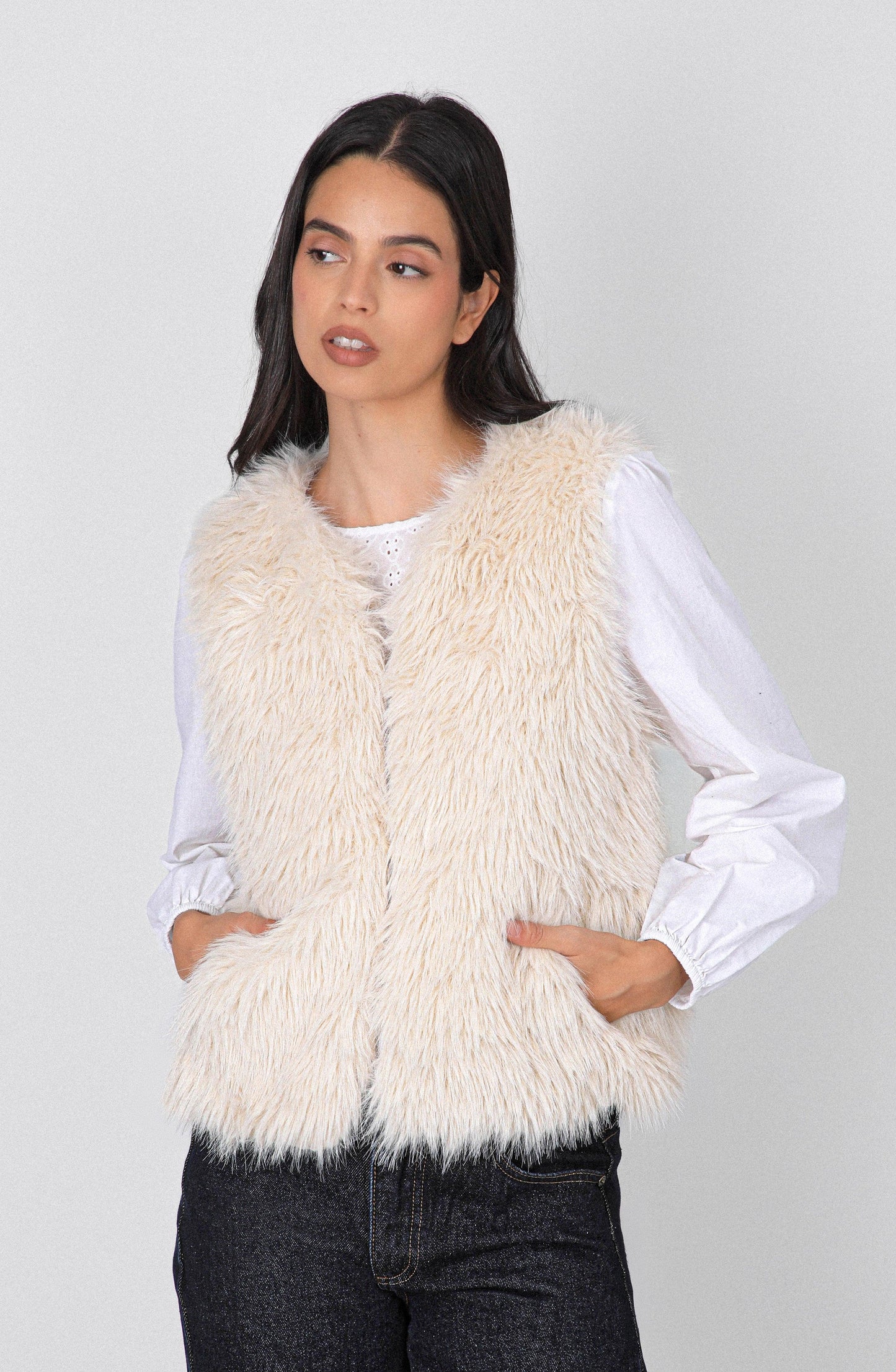 Campera Sin Mangas Pelo White