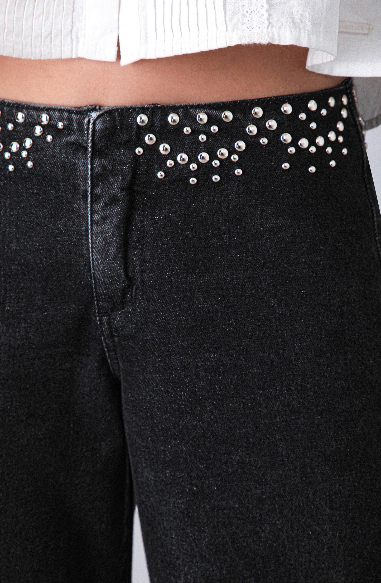 Pantalón Cinturón Tachas Grey