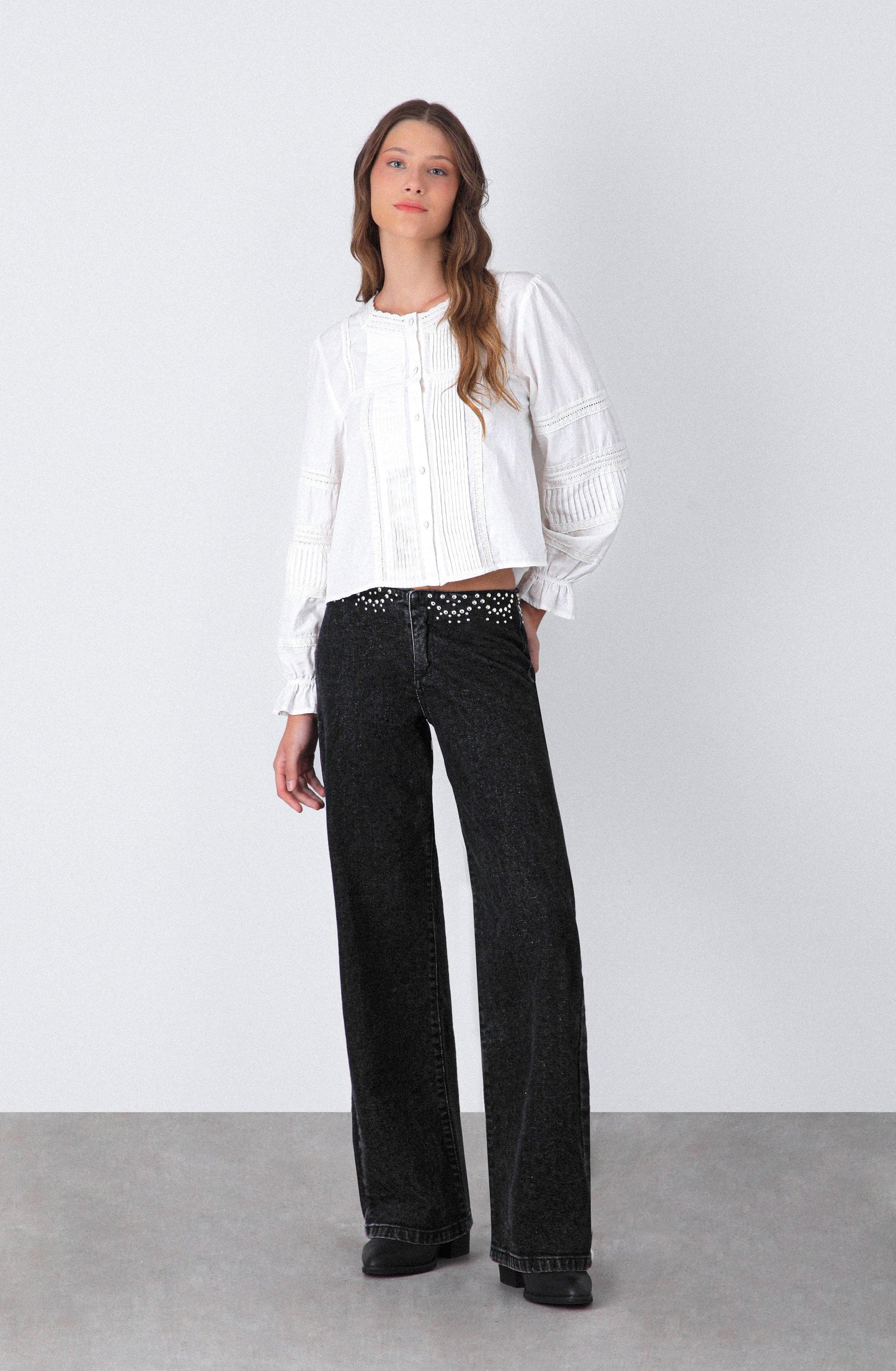 Pantalón Cinturón Tachas Grey