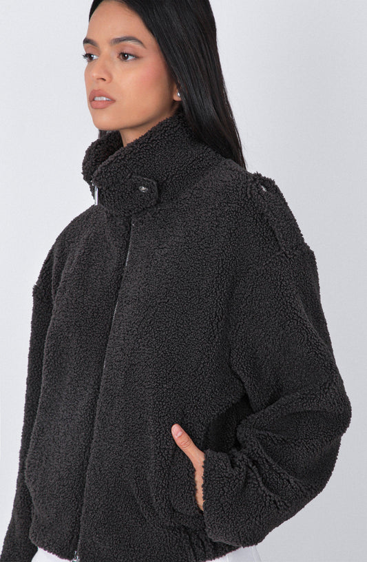 Corderito Cuello Funnel Black