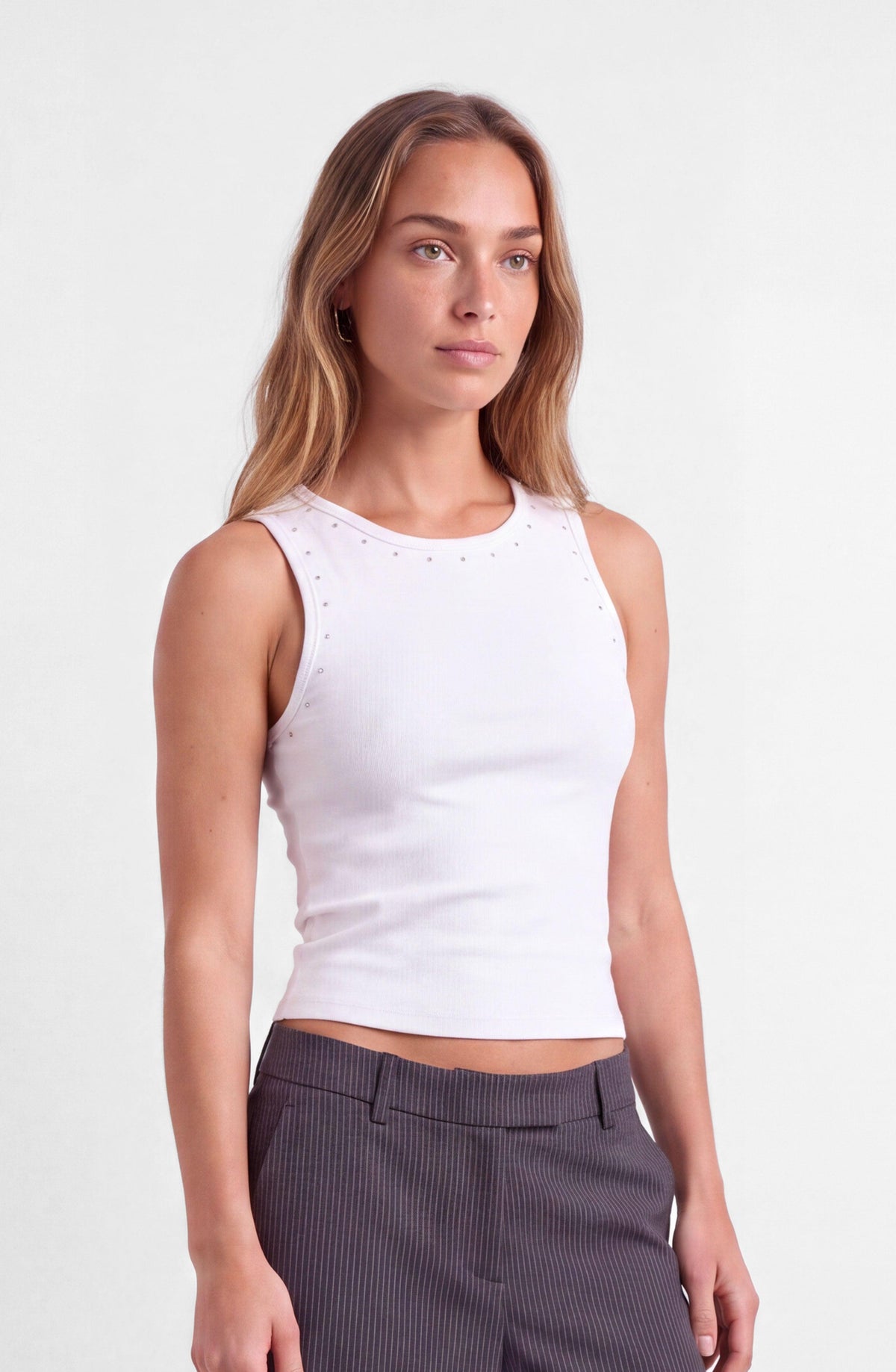Remera Tank Tachas White