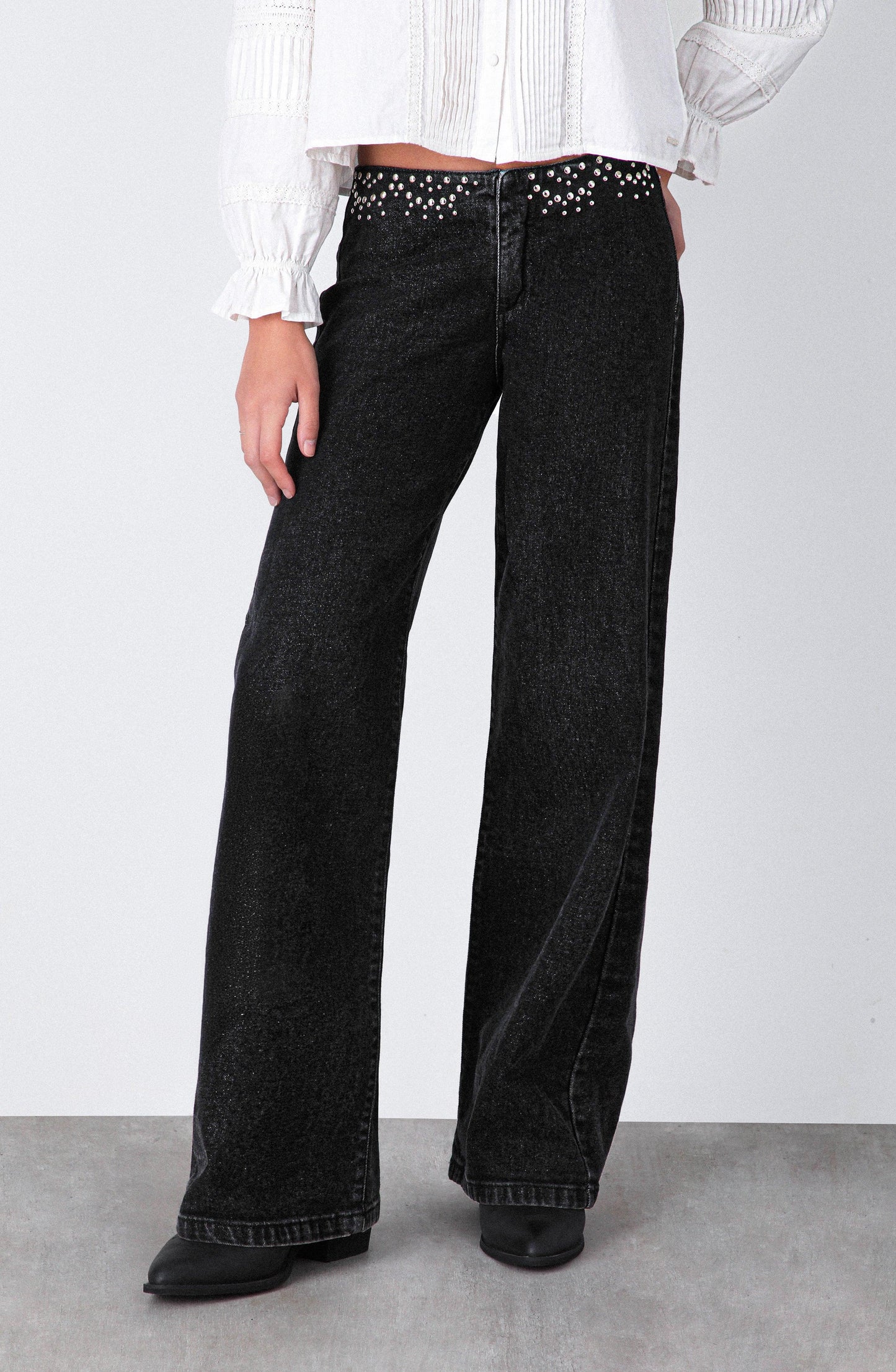 Pantalón Cinturón Tachas Grey