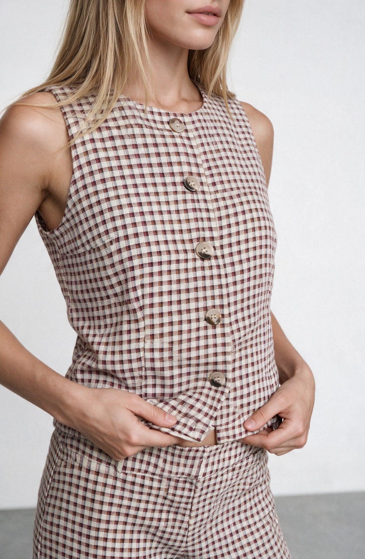 Vest Cuadros Print Ecru