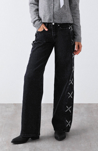 Pantalón Franja Lateral Tachas Black
