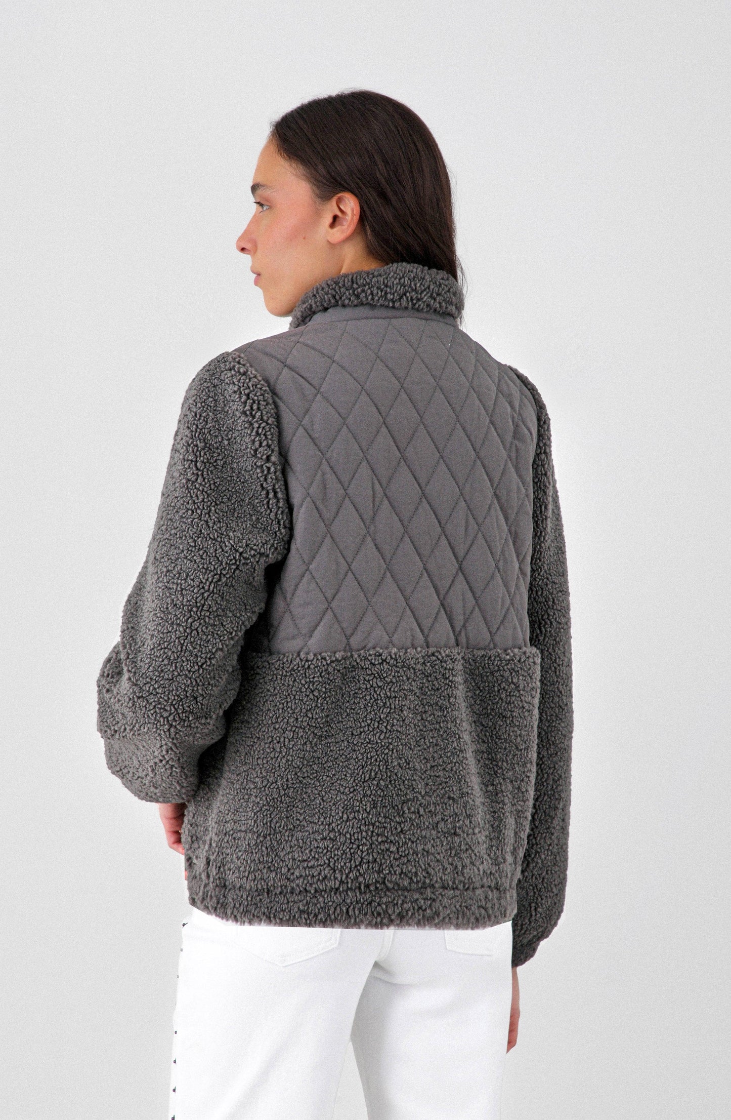 Corderito Acolchado Cuello Alto Gray