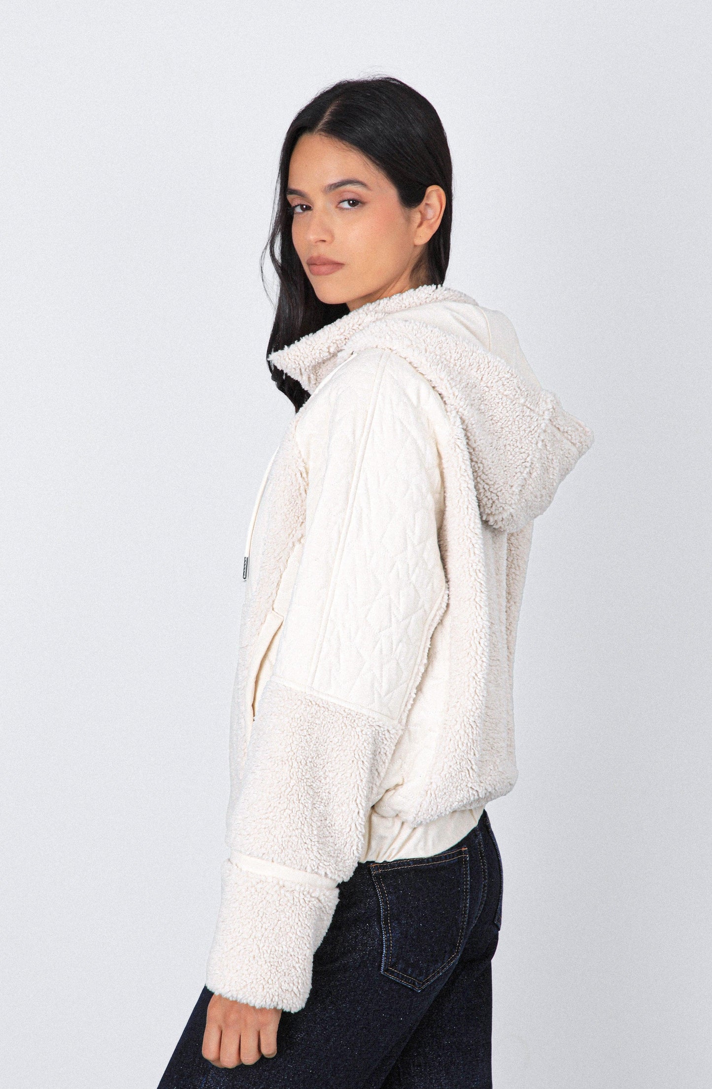 Corderito Quilted Estrella Ecru