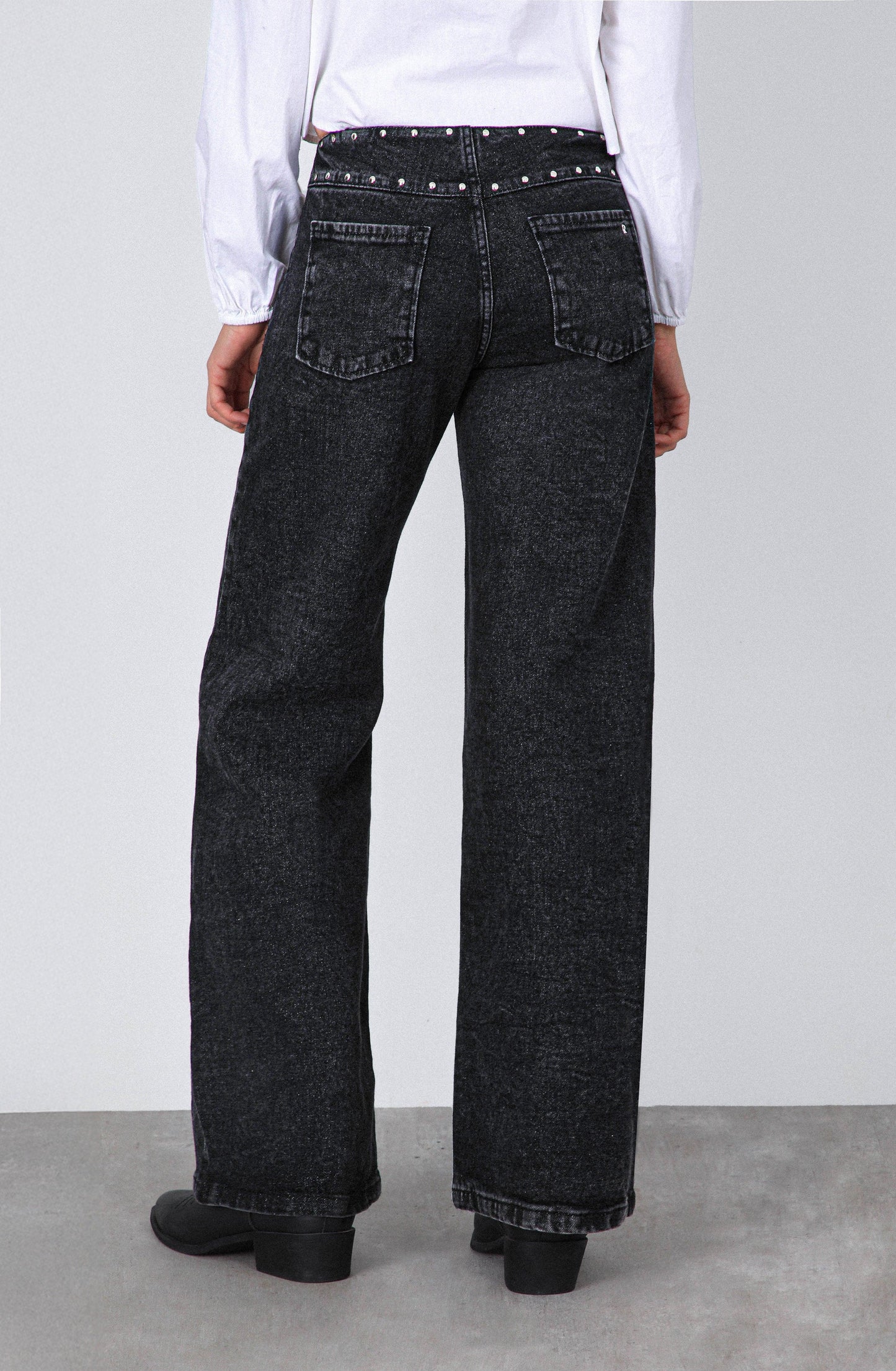 Pantalón Tachas Zipper Black