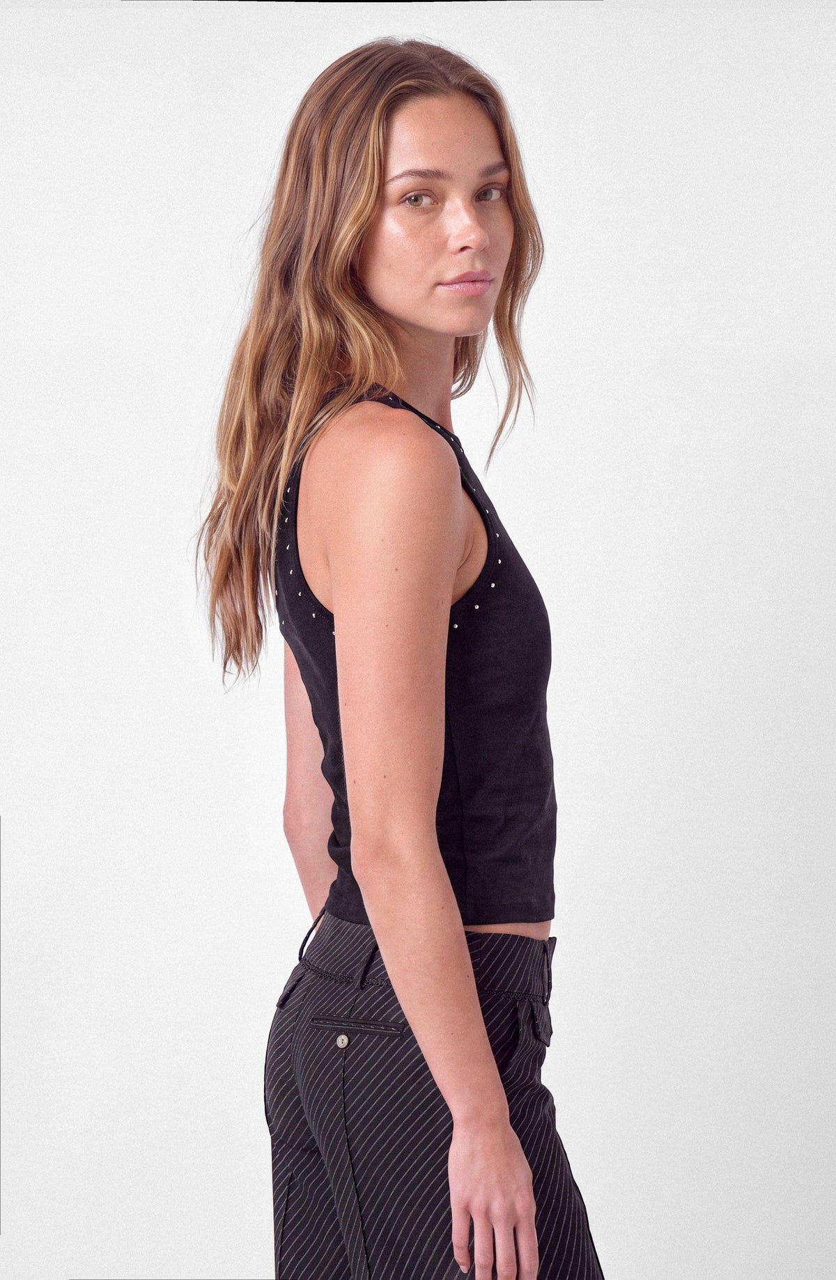 Remera Tank Tachas Black